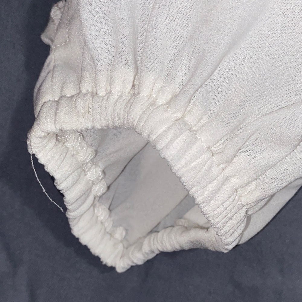 Lovers + Friends White V-Neck Lace-Hem Long Sleeve Blouse - Picture 3 of 5